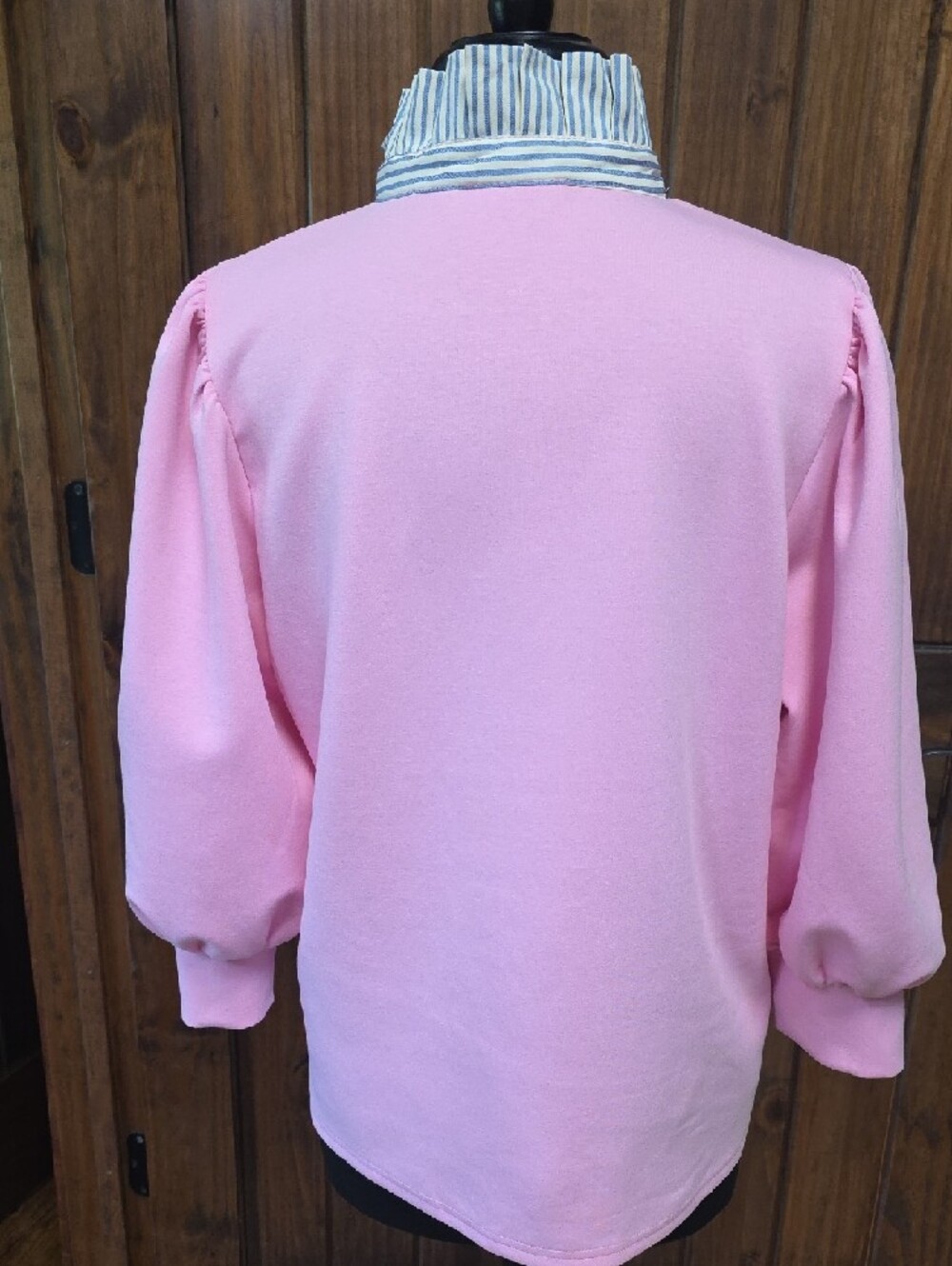 Entro Ruffle Collar Top - Size L - Picture 2 of 4